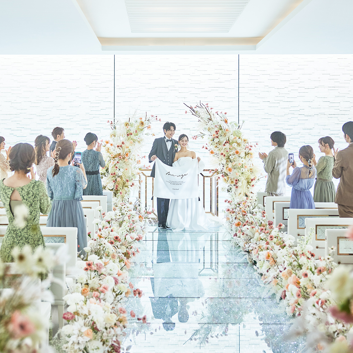 3月1日(日)AMおすすめ◎公式HP限定\17周年祭大目玉!ドレス半額/17大特典フェア◇飛騨牛&オマール2万試食×入場体験◇ギフト券